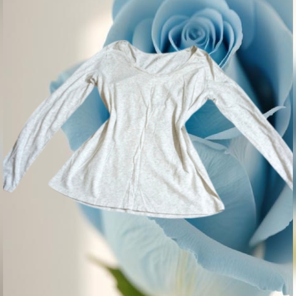 Pretty loft white knit top size medium